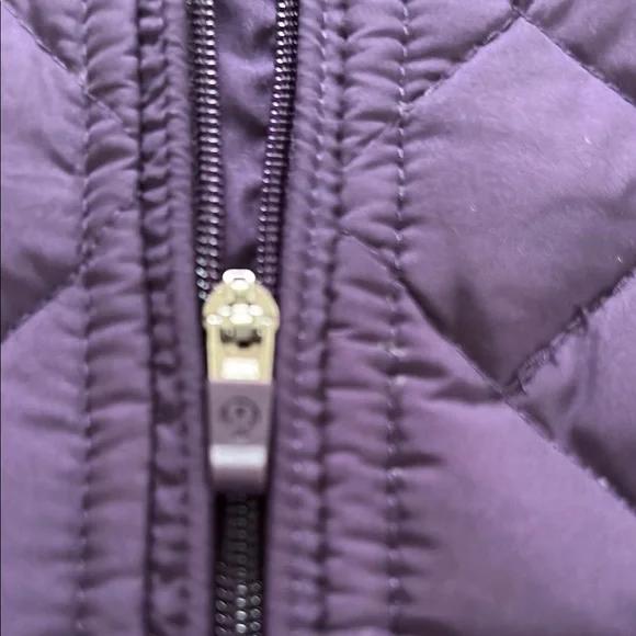 Lululemon athletica purple quilted vest size 4 - Picture 2 of 4